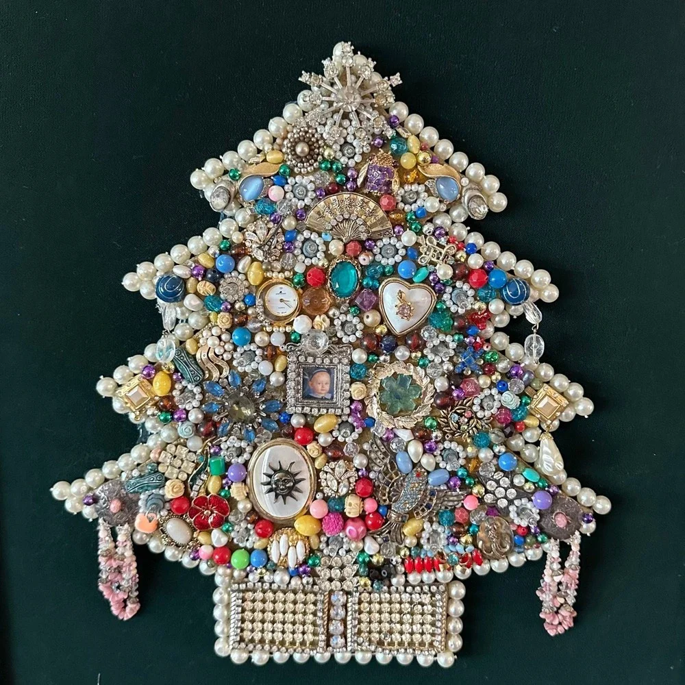 Vintage Costume Jewelry Christmas Tree Lighted Wall Art Gold Frame 24x20